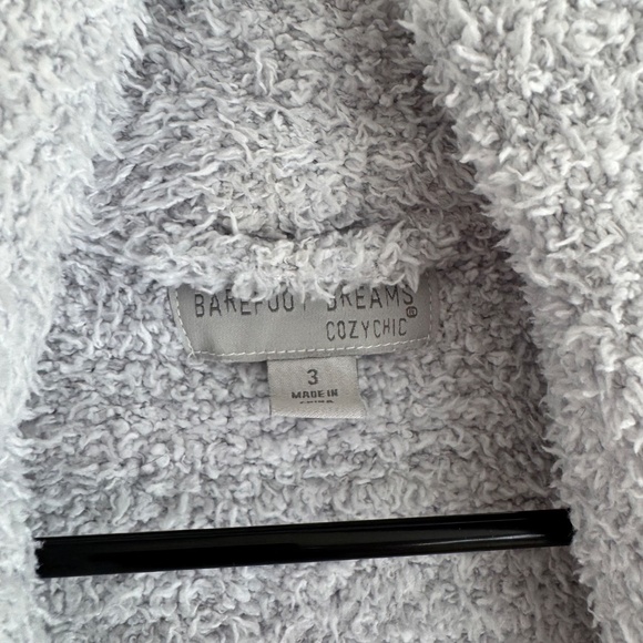 Barefoot Dreams Soft Heathered Robe - Picture 5 of 5